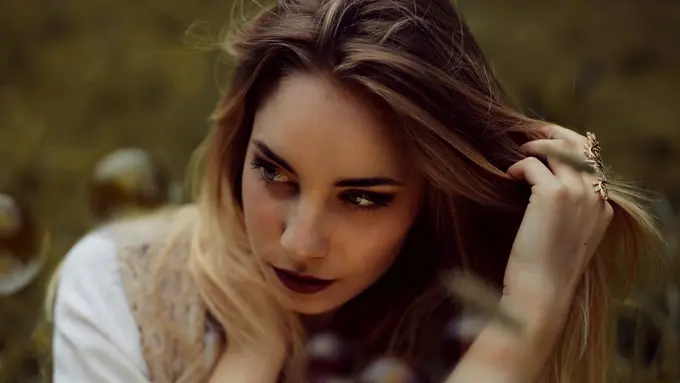 Ilustrasi Relationship Female