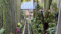 Lift di Ayuterra Resort, Ubud, Bali. (dok. Instagram @ayuterraresort/https://www.instagram.com/p/Co4KFdRgzM9/Dinny Mutiah)