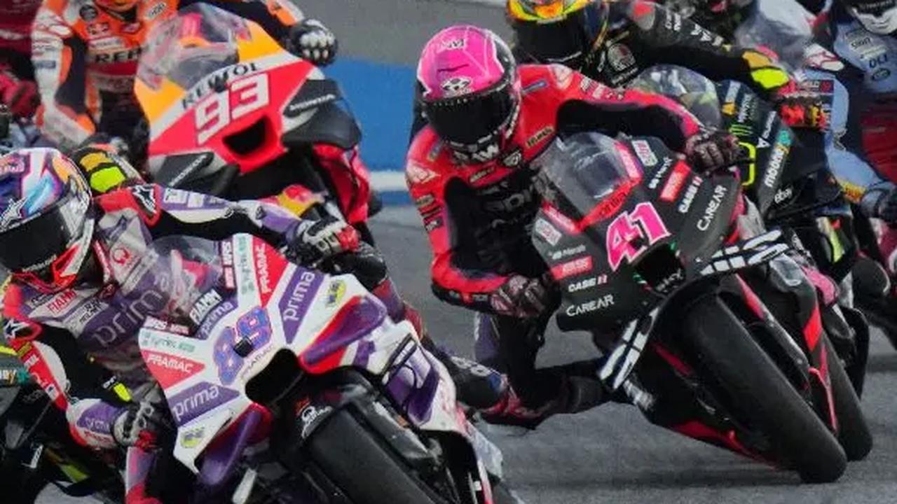Di lap yang sama, Binder menyalip Pecco dan sukses merebut posisi 4, Marquez pun juga menyalip untuk merebut posisi 5.<br>