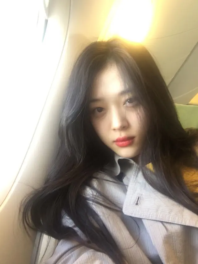 Sulli (Instagram/ jelly_jilli)