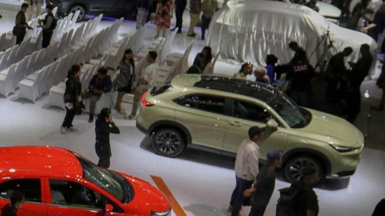 FOTO: Deretan Kendaraan Baru Mejeng di Pameran Otomotif Bergengsi IIMS 2024 di JIExpo Kemayoran