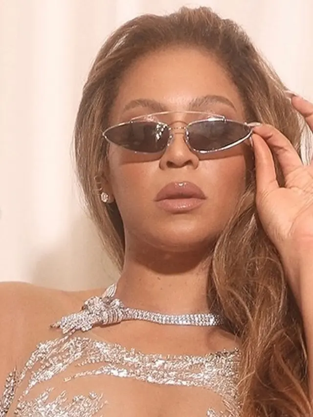 Beyonce Kenakan Kalung Berlian Termahal Tiffany & Co.