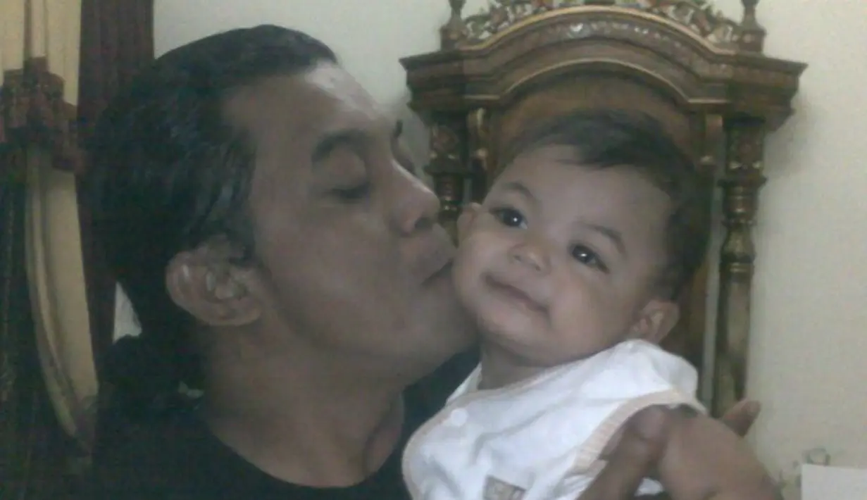 Yan Vellia (Facebook/Yan Vell)