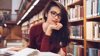 Deva Mahenra Pasang Foto Dirinya, Velove Vexia Malu-Malu