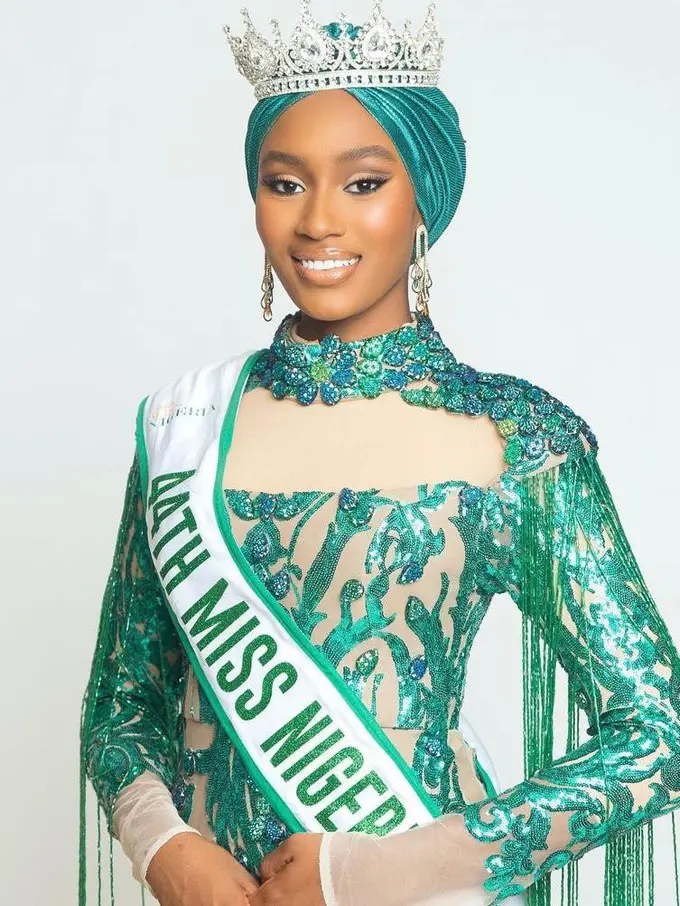 Shatu Garko, Hijaber Pertama yang Memenangkan Miss Nigeria 2021
