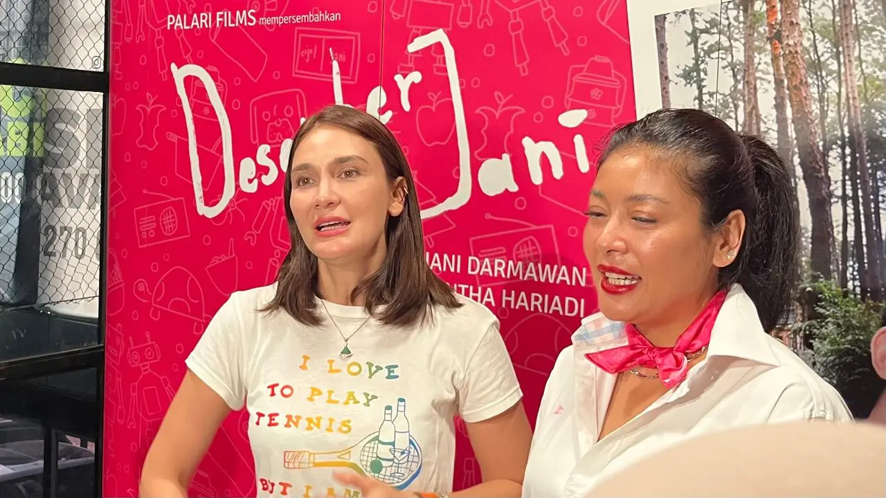 Luna Maya dan Sigi Wimala dalam konferensi pers trailer film "Desember Jani" di kawasan Jakarta pada (14/9/2026)/ (Liputan6.com/Afradhiya N. R)