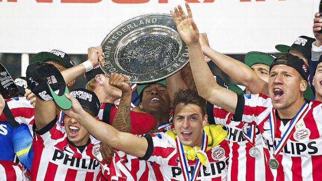 PSV Eindhoven Raih Trofi Eredivisie