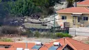 Wali Kota Desa Dhayra di perbatasan Lebanon mengatakan Israel menembaki daerah tersebut. (AP Photo/Hassan Ammar, File)