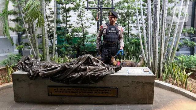 Pengamanan Gereja Katedral