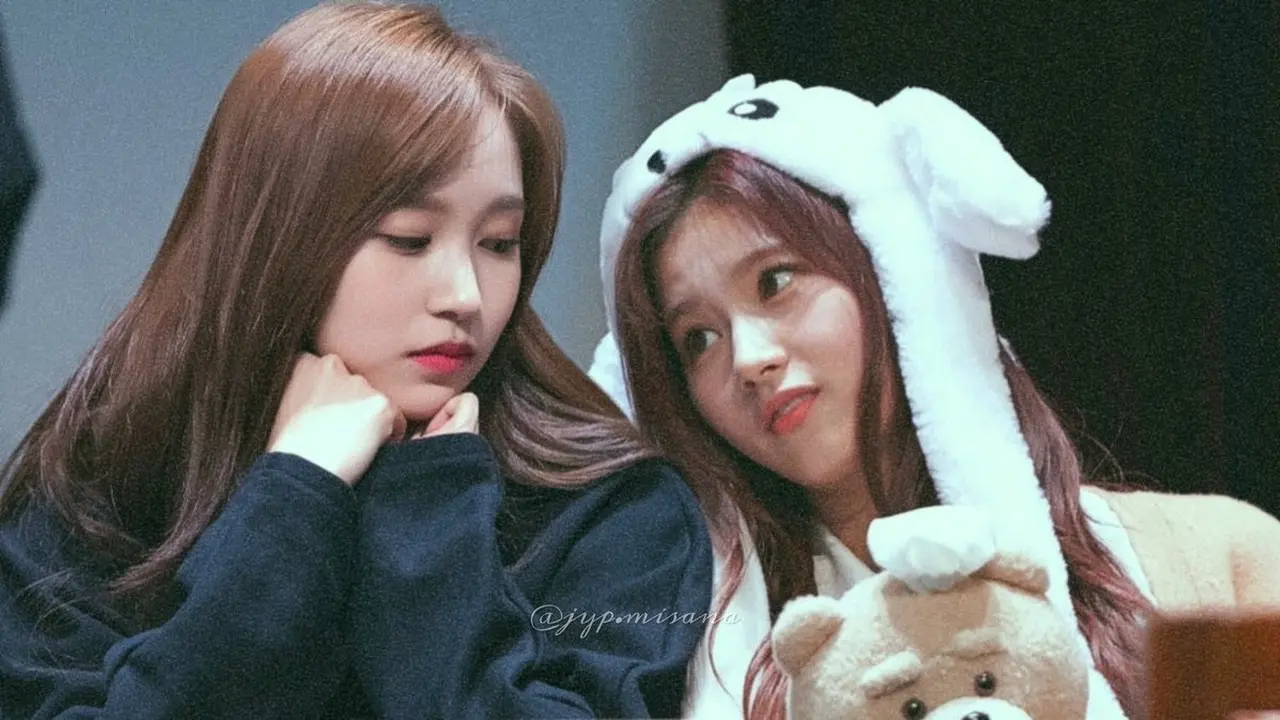Mina TWICE