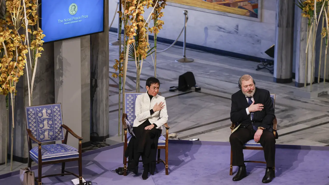 Maria Ressa dan Dmitry Muratov