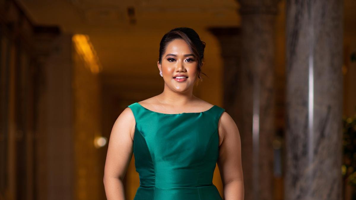10 Desain Baju Pesta Mermaid Cut Plus Size Terbaru, Anggun dan Nyaman Dikenakan