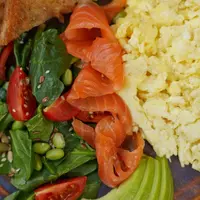 Menu makan siang sehat (Foto: Freepik.com)