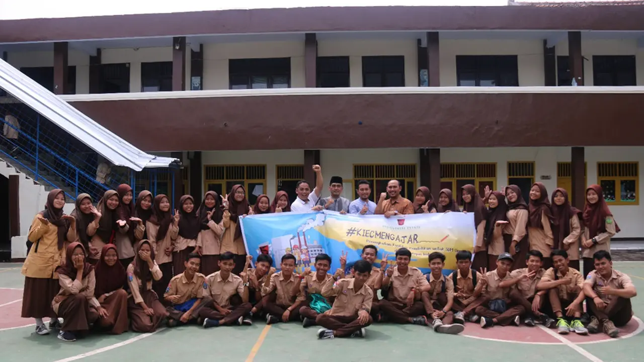 Peduli Pendidikan, KIEC Turun Langsung Mengajar di YAPMU Randakari