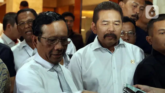Mahfud Md Sambangi Kantor Jaksa Agung