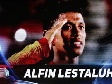 Pelatih Timnas Indonesia U-16, Bima Sakti, saat acara Indonesian Soccer Awards 2019 di Emtek City, Jumat (10/1/2020). Timnas Indonesia U-16 memensiunkan nomor punggung dua yang sebelumnya dipakai oleh Alfin Lestaluhu. (Bola.com/M Iqbal Ichsan)