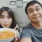 Raditya Dika dan Prilly Latuconsina