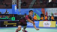 Tunggal putra Gatjra Piliang Fiqihilahi Cupu gagal menyumbangkan poin untuk Indonesia saat dijegal China 1-3 pada perempat final Kejuaraan Dunia Junior 2017 di Yogyakarta, Kamis (12/10/2017). (PBSI)