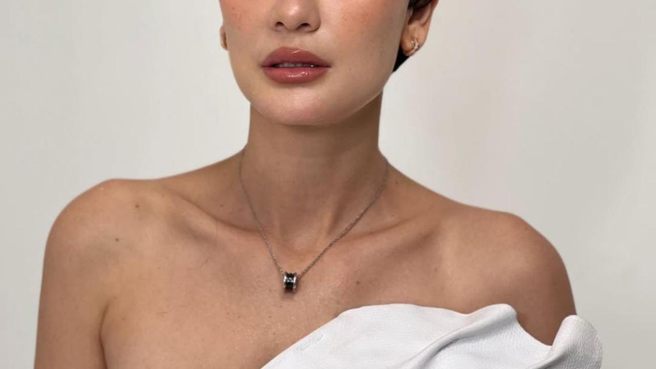 Gaya Baru Luna Maya, Rambut Pixie Cut yang Membuatnya Terlihat Lebih Awet Muda