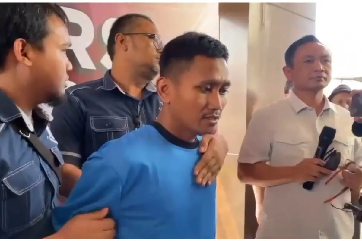 Tersangka kasus dugaan pembunuhan Vina Cirebon dan kekasihnya Eky, Pegi Setiawan alias Pegi alias Perong alias Robi Irawan.