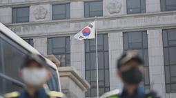 Mahkamah Konstitusi Korea Selatan akan membacakan putusan terkait pemakzulan Presiden Yoon Suk Yeol pada Jumat 4 April 2025 mendatang. (Pedro Pardo/AFP)