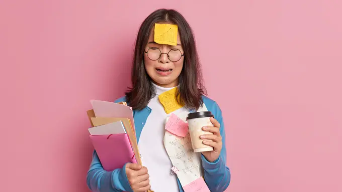 Zodiak Paling Sial karena Suka Meragukan Diri Sendiri