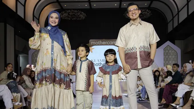 Zaskia Sungkar dan Irwansyah kenakan baju lebaran Klamby ekslusif di Mothercare. Dok. KANMO