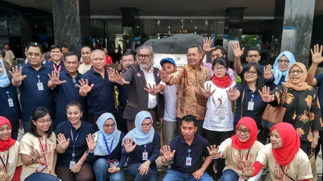 Kementerian Ketenagakerjaan (Kemnaker) meluncurkan Kampanye Indonesia Bebas Pekerja Anak (KIBPA) di kantornya, pada Senin (12/6/2017)