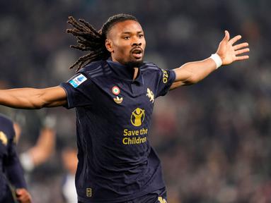 Khephren Thuram bermain luar biasa saat membawa Juventus mengandaskan Hellas Verona dengan skor 2-0 dalam laga giornata 27 Serie A 2024/2025 yang digelar di Allianz Stadium, Selasa (4/3/2025). (Fabio Ferrari/LaPresse via AP)