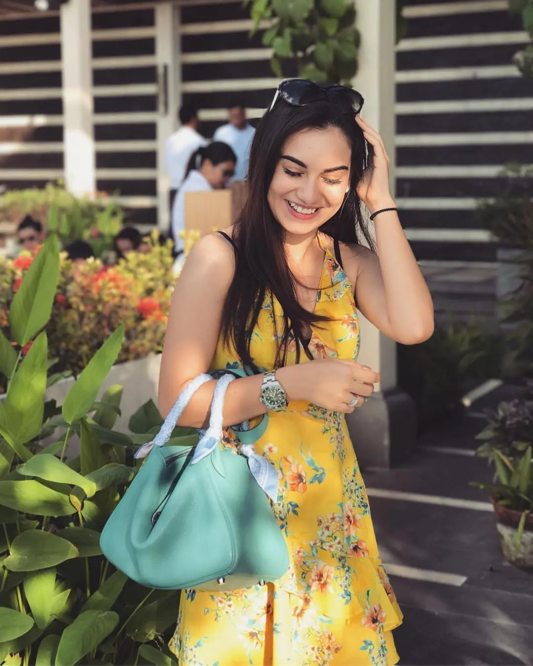 Style Irish Bella memakai tas. (Sumber foto: _irishbella_/instagram)