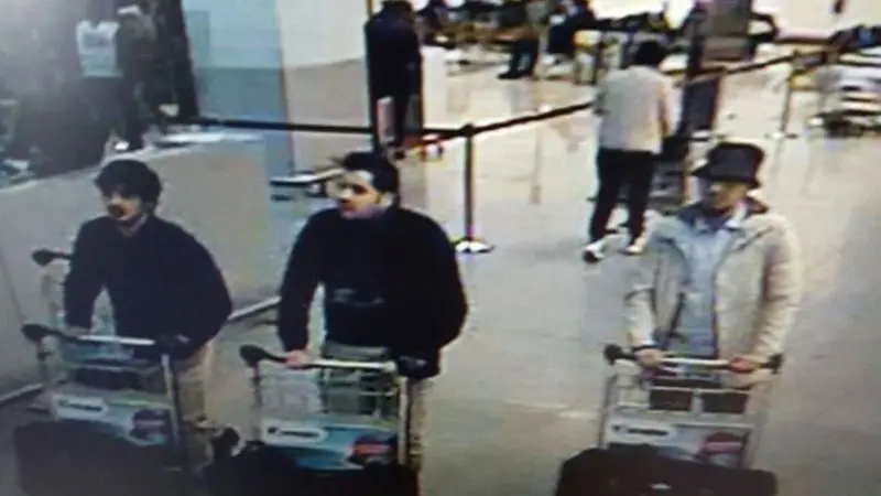 20160322-Ini Terduga Pelaku Bom Brussel yang Terekam di CCTV Bandara-Belgia