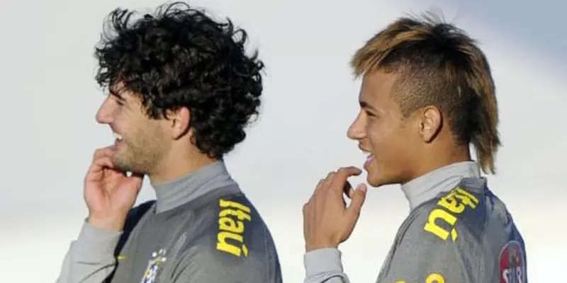 Neymar dan Alexandre Pato (© AFP 2011)