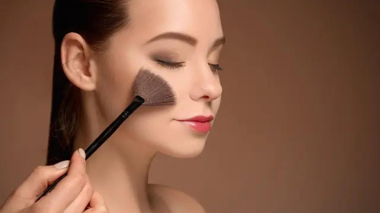 9 Tren Makeup Tak Lekang oleh Waktu, Bikin Selalu Cantik dan Memesona