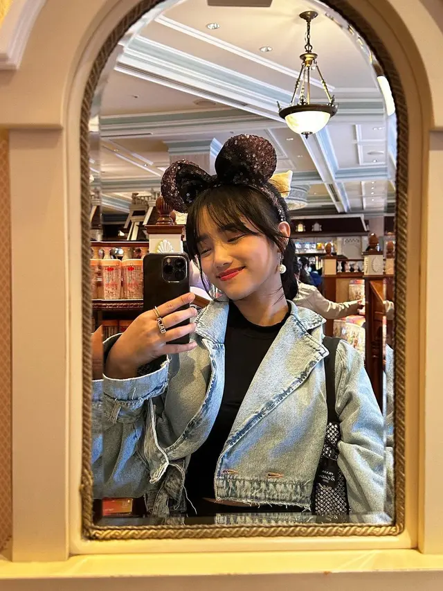 Fuji di Disneyland Jepang. (Foto: Instagram/fuji_an)