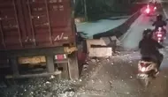Diduga Hindari Motor, Truk Kontainer Hajar Separator Transjakarta