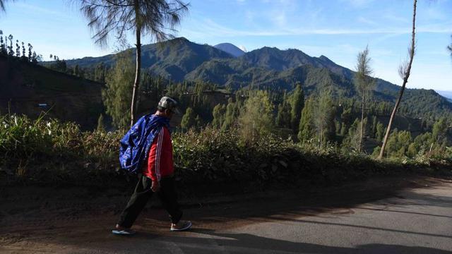Harmoni di Tengah Bromo - Semeru