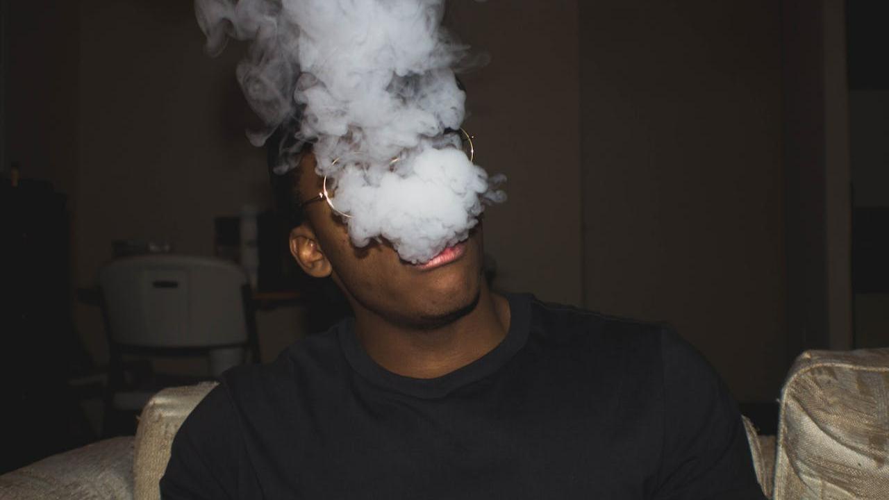 Efek Jangka Panjang Vape terhadap Paru-paru, Sama Mengerikannya dengan Rokok