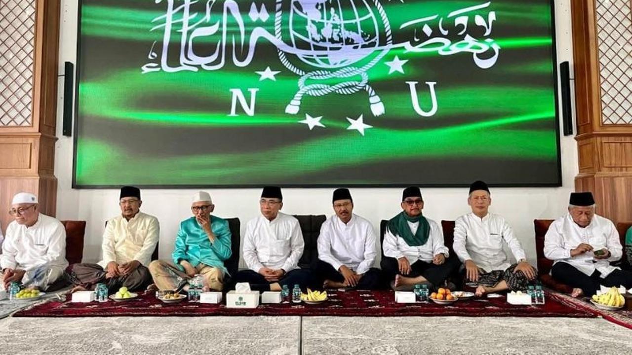 Rais Aam dan Ketum PBNU Perkuat Silaturahmi Pasca-Islah di Surabaya