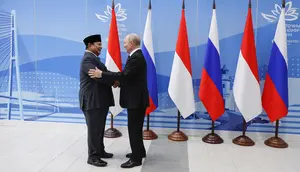 Bertemu Prabowo, Putin Singgung Kedekatan Rusia-Indonesia
