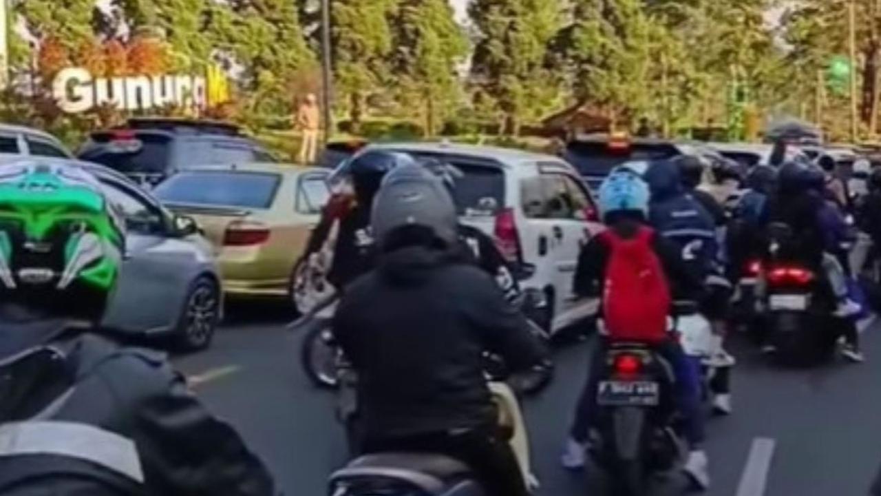 Lalu Lintas Puncak Bogor Sudah Normal, Polisi Berlakukan Jalur Dua Arah