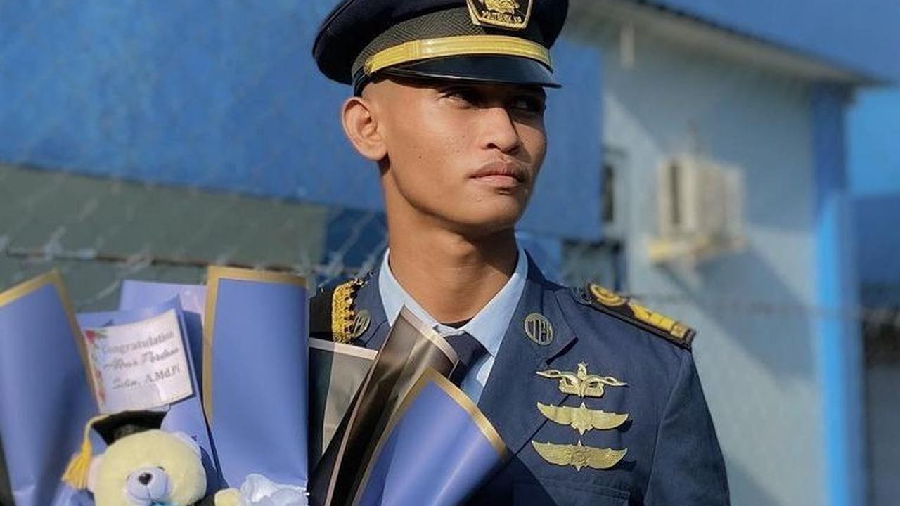 "Termotivasi karena omongan Ibu kamu 🙏🏻 bukan untuk membalas dendam tetapi ingin membuktikan bahwa anak nakal bisa berhasil!!!," tutupnya.<br>