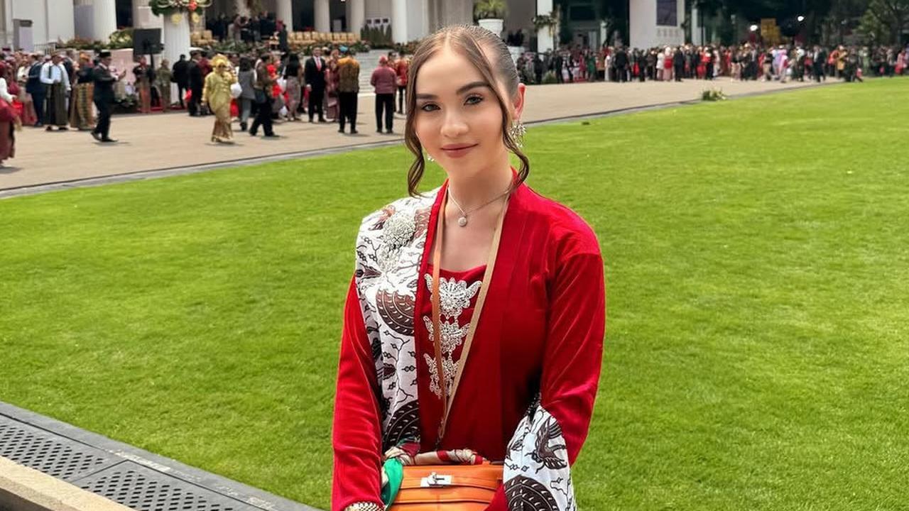 Rayakan Ulang Tahun di Makkah dengan Umrah hingga Jadi Sorotan, Intip Profil Artis Cantik Elina Joerg