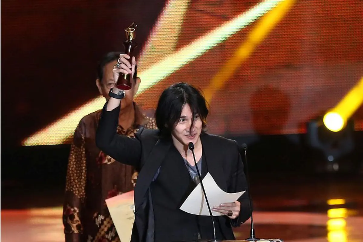[Bintang] Vino G. Bastian