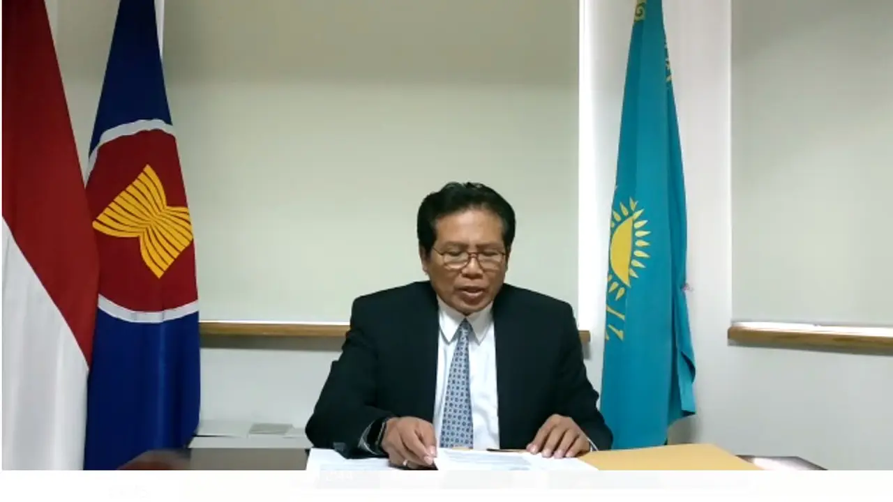 Dubes RI di Kazakhstan, Fadjroel Rachman.