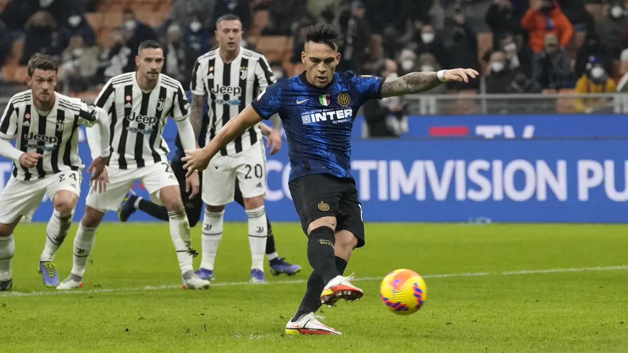 Foto: Menang Dramatis Atas Juventus, Inter Milan Jadi Jawara di Piala Super Italia