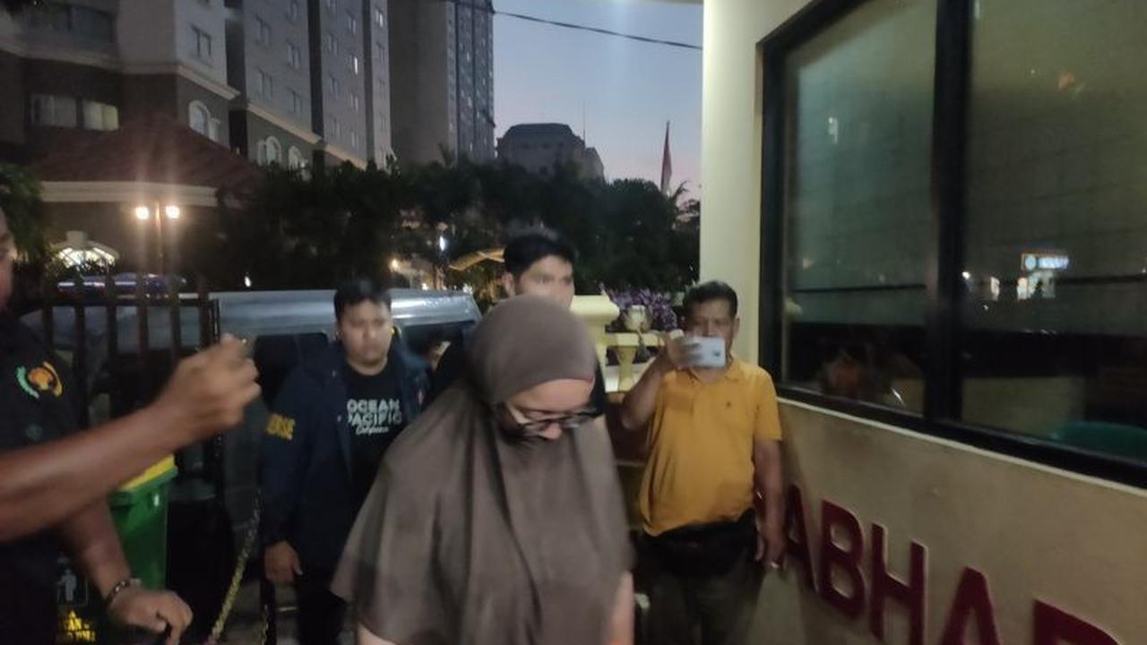 Wanita Terlilit Pinjol Gasak Harta Sahabat Rp300 Juta, Polisi Ungkap Modus Duplikasi Kunci