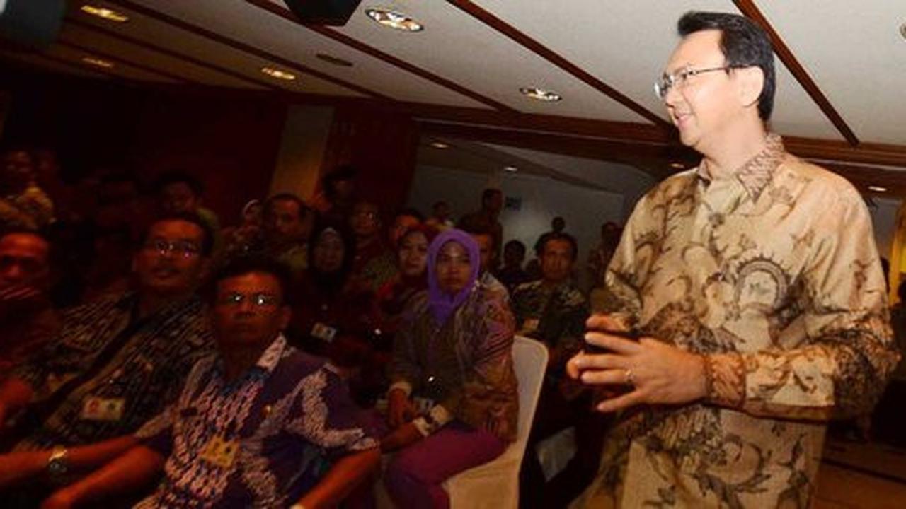 Ahok: Masa PNS cuma gosok batu akik dikasih jabatan, stafkan saja