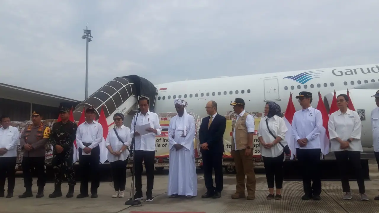 Presiden Jokowi memastikan, empat menteri dari kabinetnya akan hadir memenuhi panggilan dari Mahkamah Konstitusi (MK).