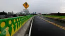 Suasana proyek JLNT Transjakarta Koridor XIII jurusan Ciledug-Tendean, di kawasan CSW, Jakarta, Sabtu (18/3). Jalur Bus Transjakarta sepanjang 9,3 kilometer yang dilengkapi 12 halte tersebut sudah memasuki tahap akhir. (Liputan6.com/Johan Tallo)
