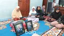 Suasana rumah duka, Achmad Kurniawan di Cijantung, (11/1/2017). (Bola.com/Nicklas Hanoatubun)